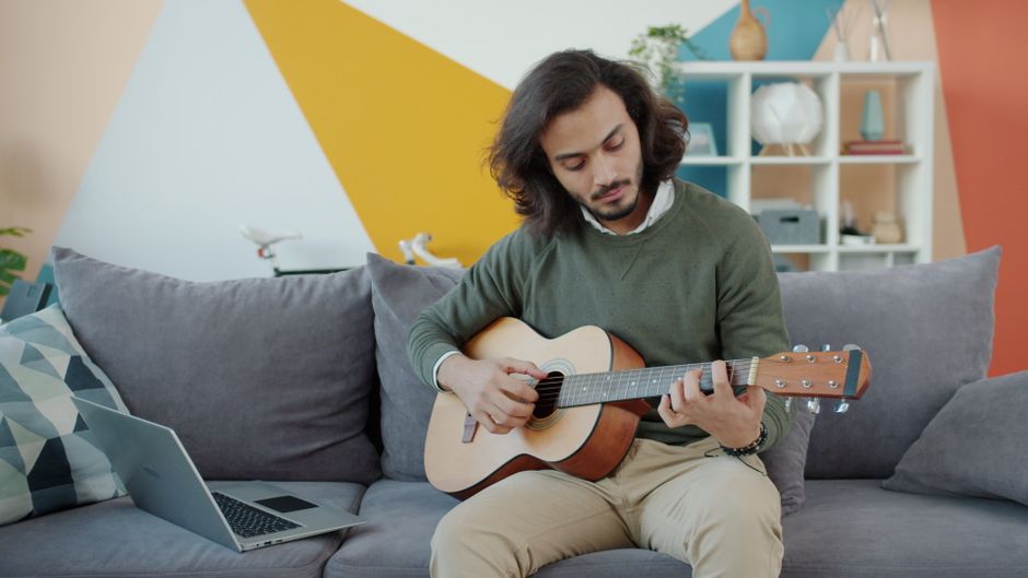 canciones estar en casa